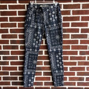 Old Navy Mid Rise Rockstar Paisley Print Skinny Jeans Size 4
